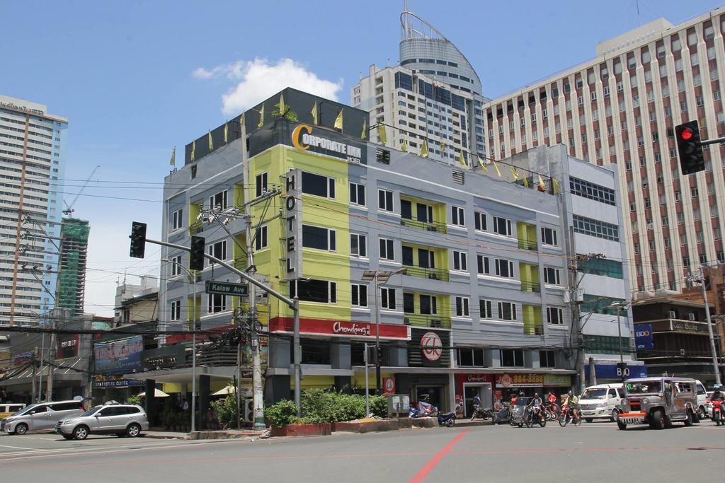 The Corporate Inn Hotel Manila Exterior photo